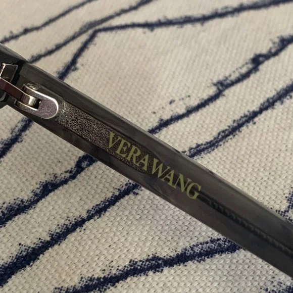 NIB- VERA WANG Cat Eye Sunglasses - Dove/Grey - Picture 5 of 11